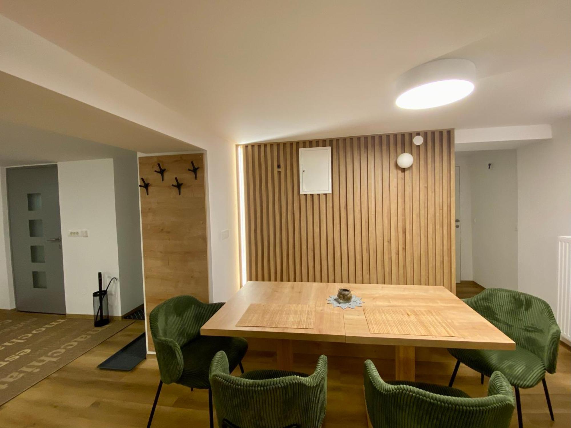 Apartments Triglav モイストラナ エクステリア 写真